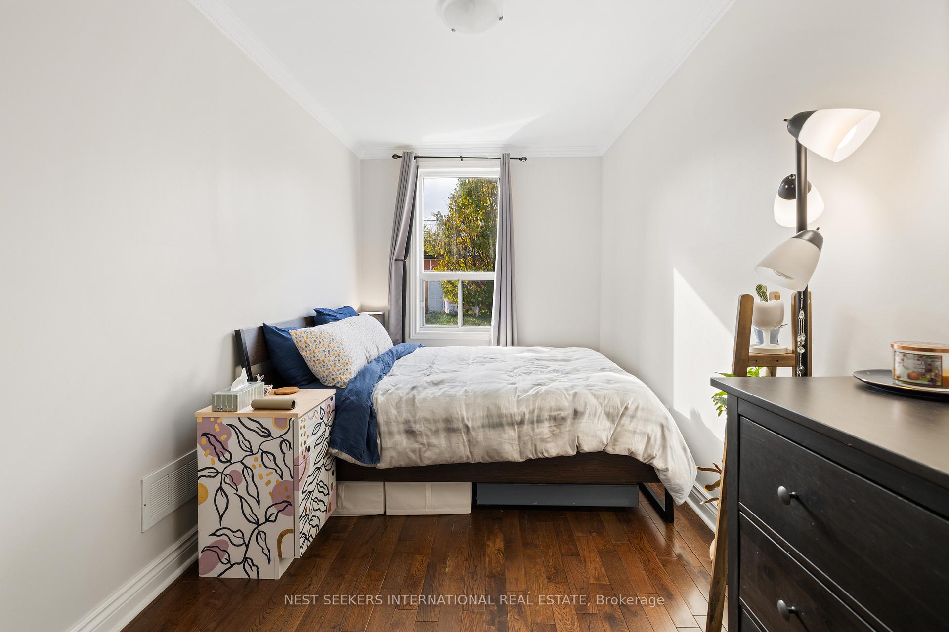 498 Caledonia Rd, Toronto, ON M6E4V2 | 2 Bedroom 2 Bathroom Detached House | Image 8