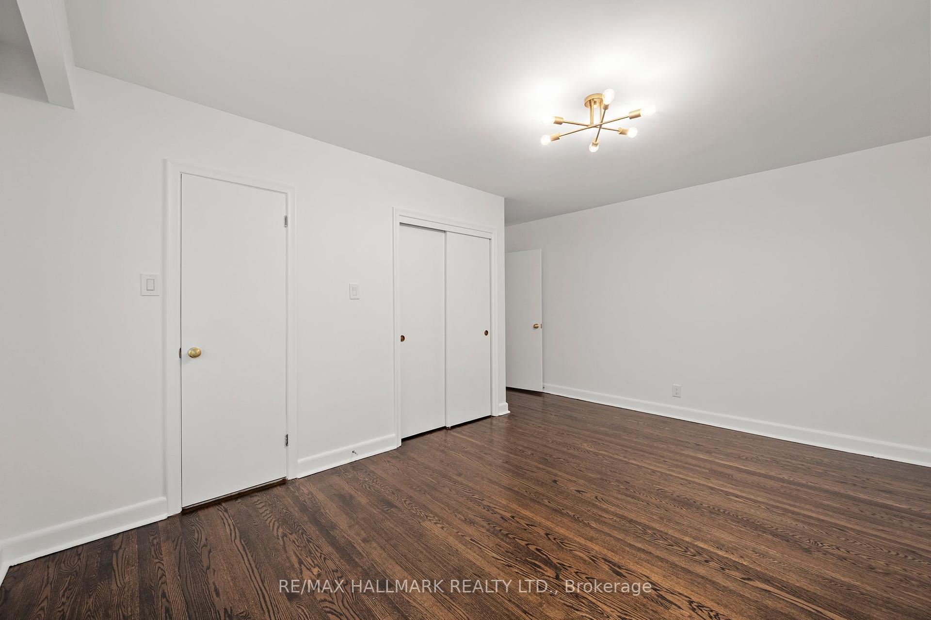 71 Riverwood Pkwy, Toronto, ON M8Y4E4 | 3 Bedroom 3 Bathroom Detached House | Image 15