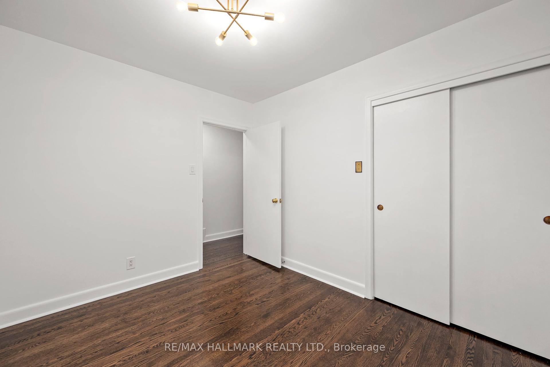 71 Riverwood Pkwy, Toronto, ON M8Y4E4 | 3 Bedroom 3 Bathroom Detached House | Image 19