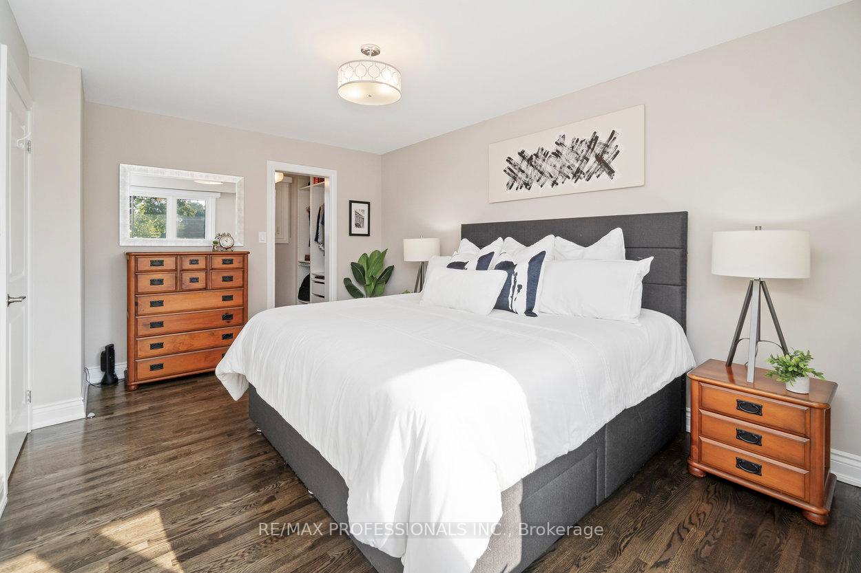 3 Lochway Crt, Toronto, ON M9B4G6 | 4 Bedroom 3 Bathroom Detached House | Image 22