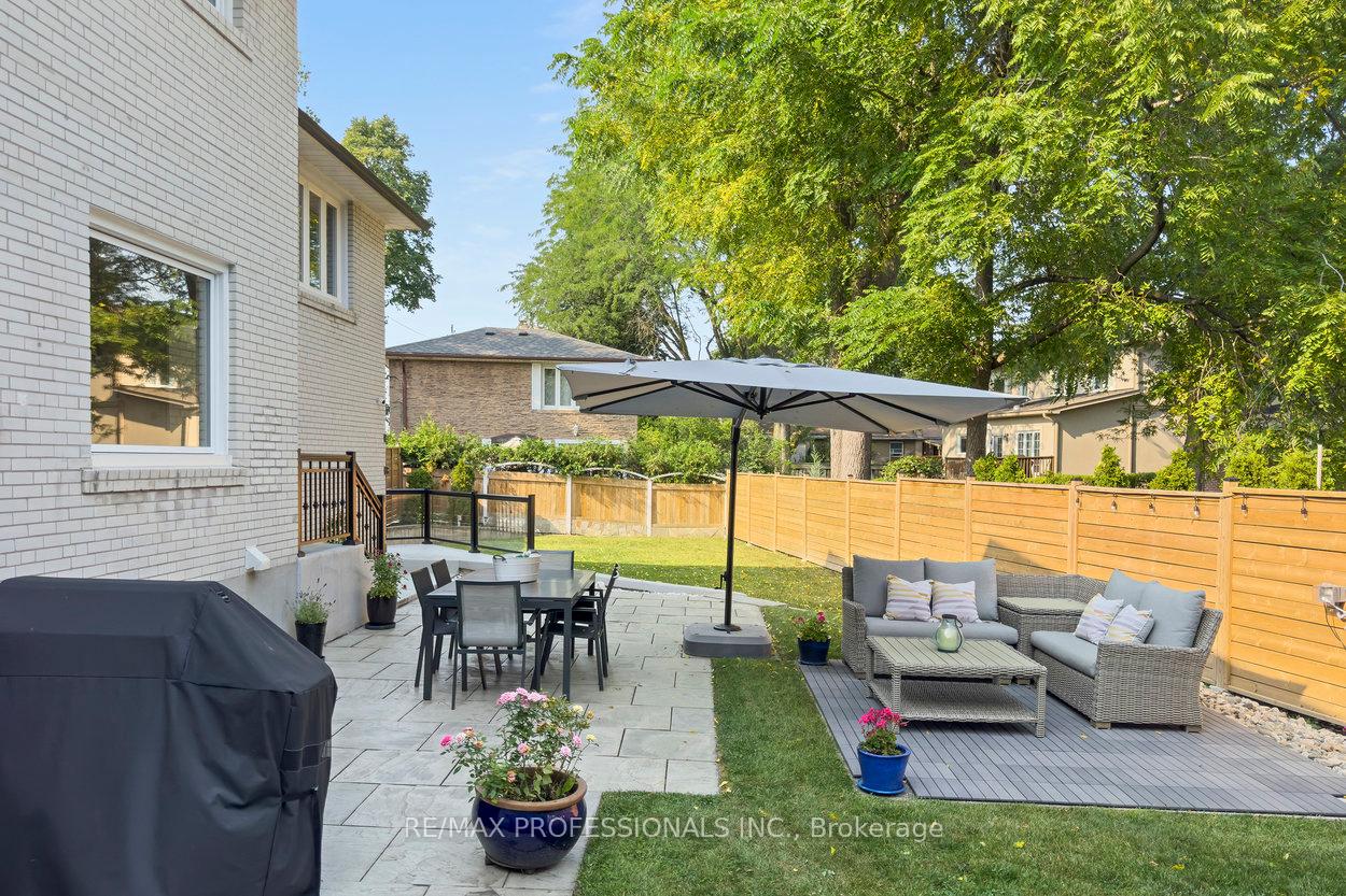 3 Lochway Crt, Toronto, ON M9B4G6 | 4 Bedroom 3 Bathroom Detached House | Image 31