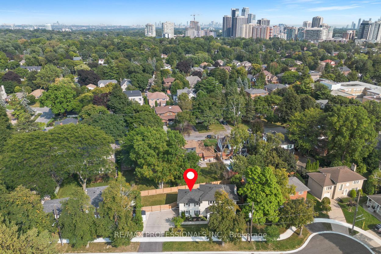 3 Lochway Crt, Toronto, ON M9B4G6 | 4 Bedroom 3 Bathroom Detached House | Image 33