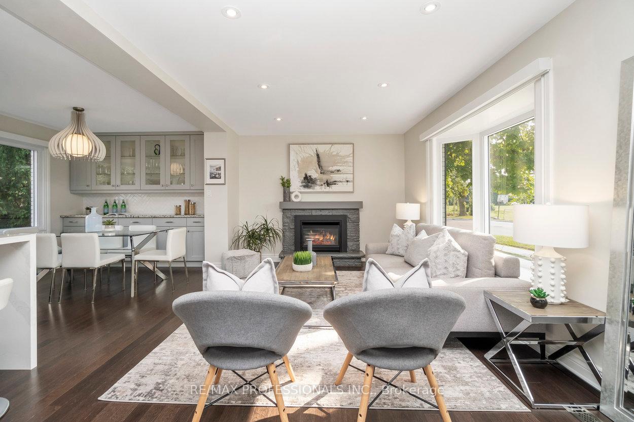 3 Lochway Crt, Toronto, ON M9B4G6 | 4 Bedroom 3 Bathroom Detached House | Image 9