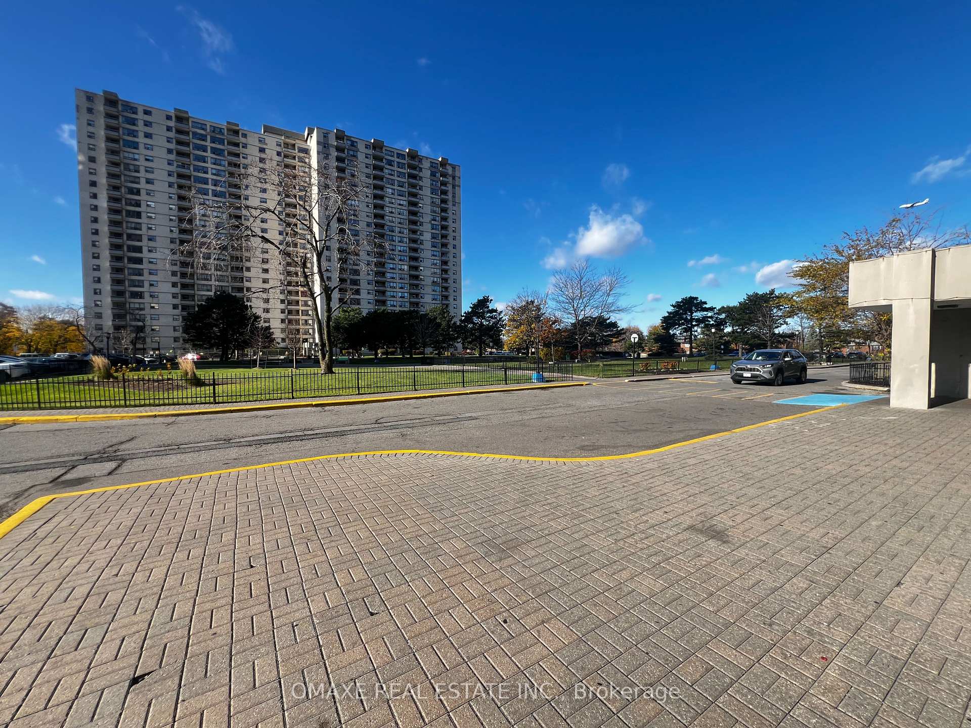 #2212 - 370 Dixon Rd, Toronto, ON M9R1T2 | 2 Bedroom 1 Bathroom Condo Apt | Image 5