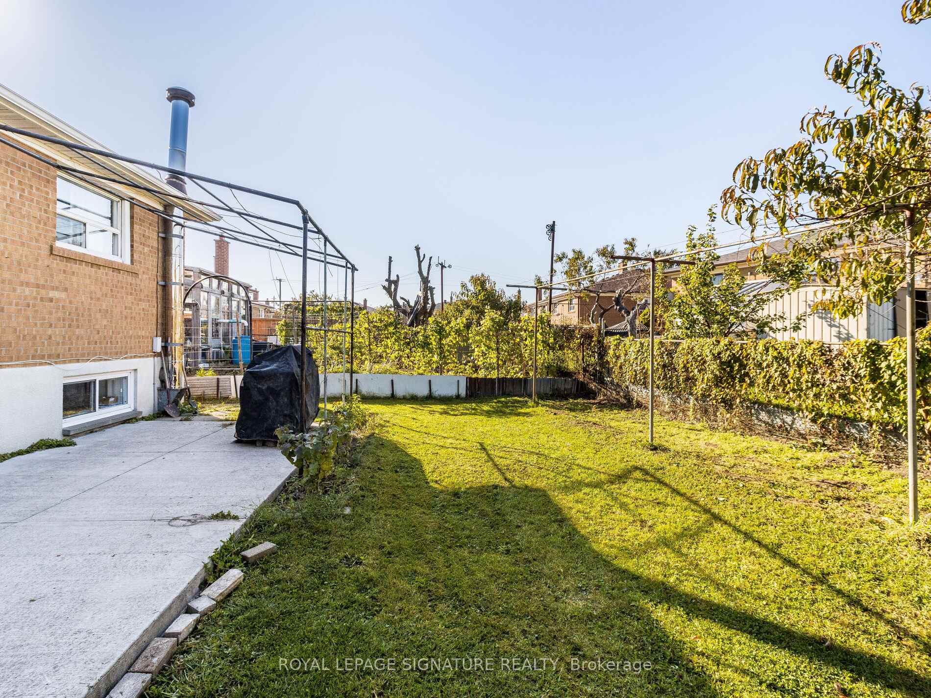 66 Arleta Ave, Toronto, ON M3L2E7 | 3 Bedroom 3 Bathroom Semi-Detached House | Image 34