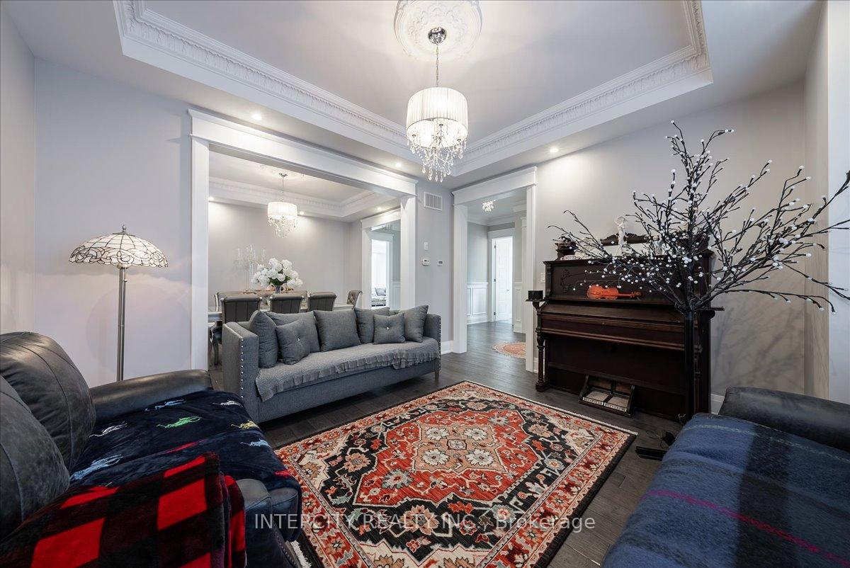 67 Mcadam Ave, Toronto, ON M6A1S6 | 4 Bedroom 6 Bathroom Detached House | Image 12