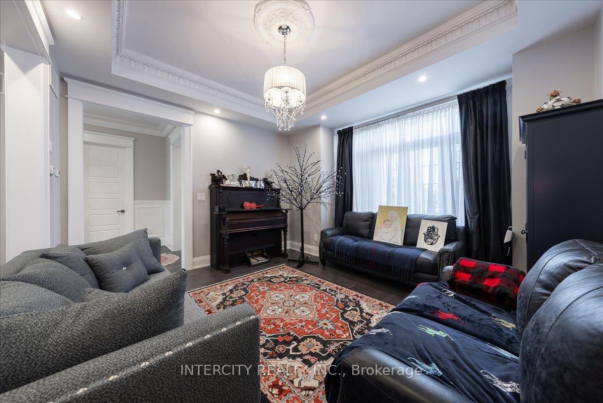 67 Mcadam Ave, Toronto, ON M6A1S6 | 4 Bedroom 6 Bathroom Detached House | Image 16