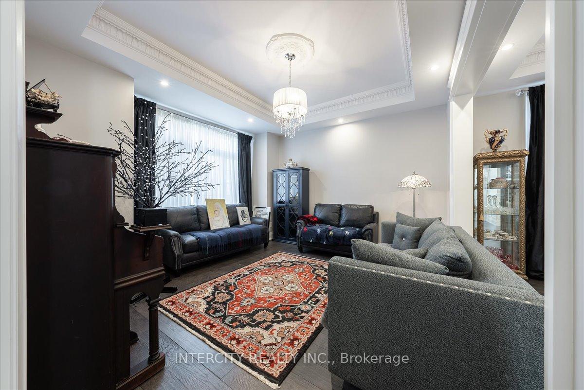 67 Mcadam Ave, Toronto, ON M6A1S6 | 4 Bedroom 6 Bathroom Detached House | Image 17