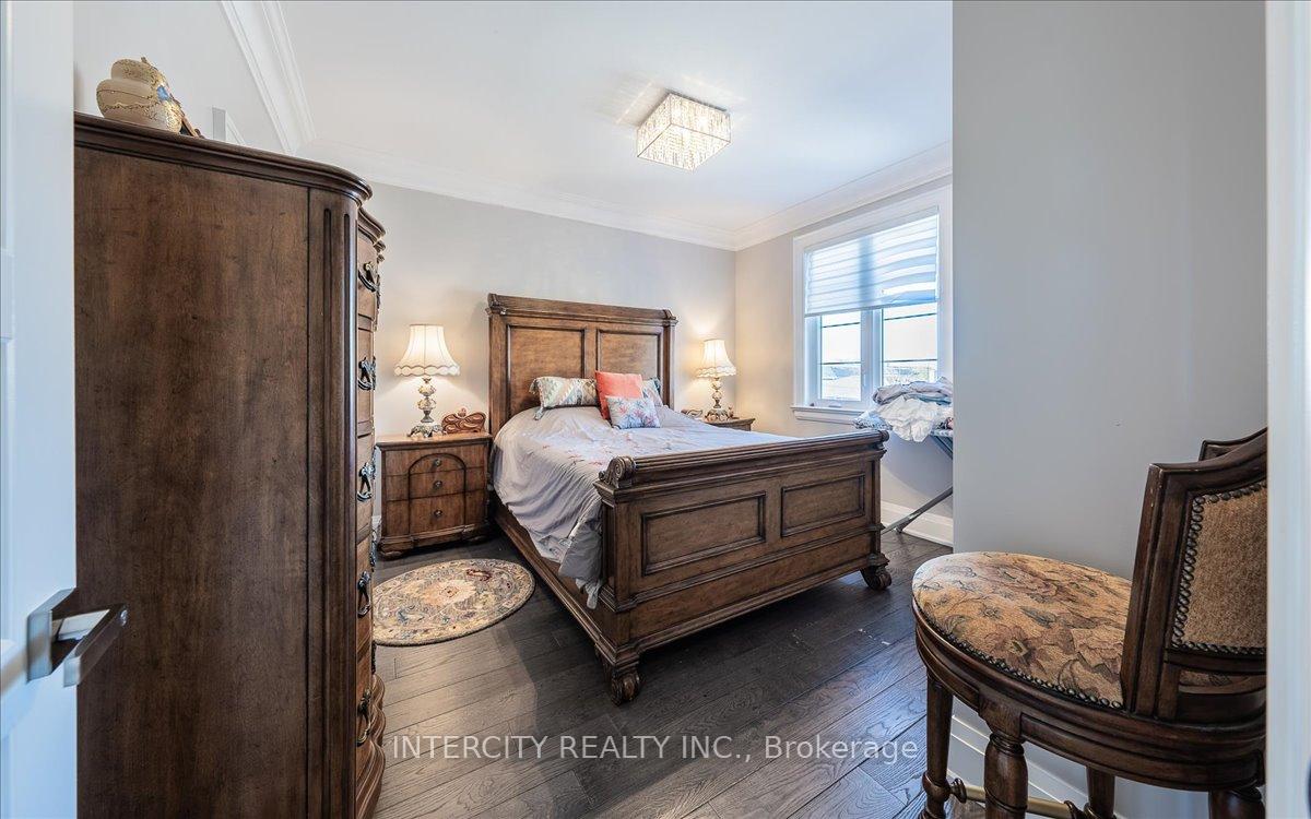 67 Mcadam Ave, Toronto, ON M6A1S6 | 4 Bedroom 6 Bathroom Detached House | Image 22