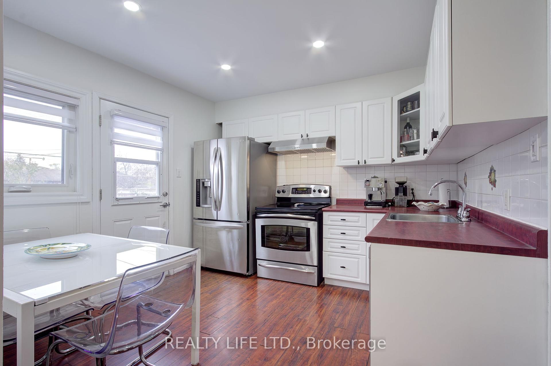 293 Melrose St, Toronto, ON M8Z1G7 | 3 Bedroom 2 Bathroom Detached House | Image 11