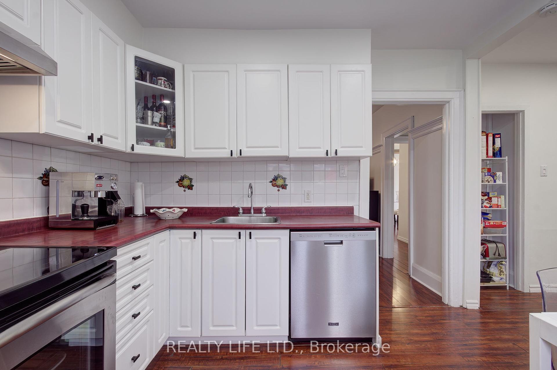 293 Melrose St, Toronto, ON M8Z1G7 | 3 Bedroom 2 Bathroom Detached House | Image 12