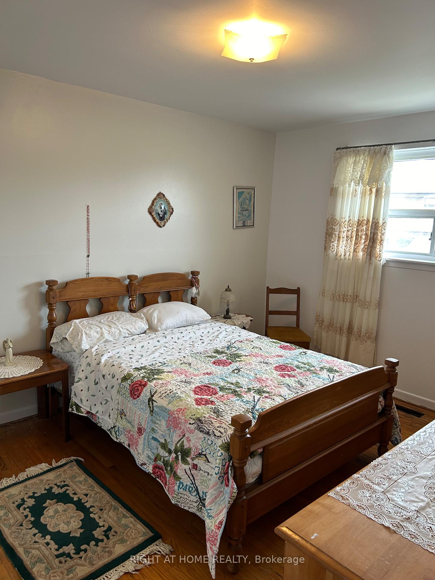 65 Primula Cres, Toronto, ON M9L1J9 | 3 Bedroom 2 Bathroom Semi-Detached House | Image 14