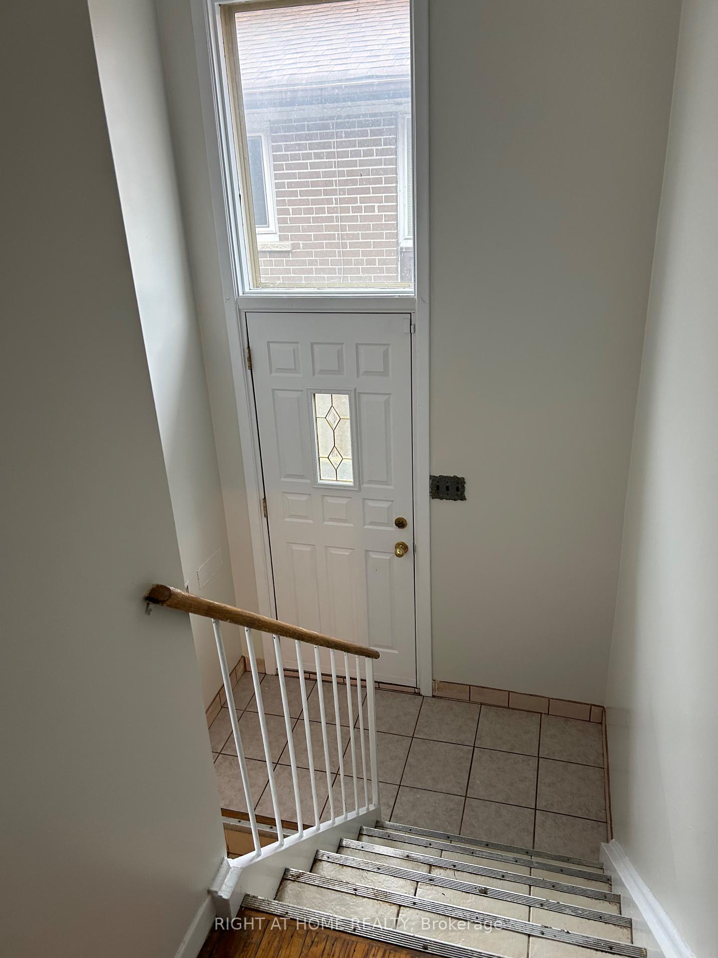 65 Primula Cres, Toronto, ON M9L1J9 | 3 Bedroom 2 Bathroom Semi-Detached House | Image 17