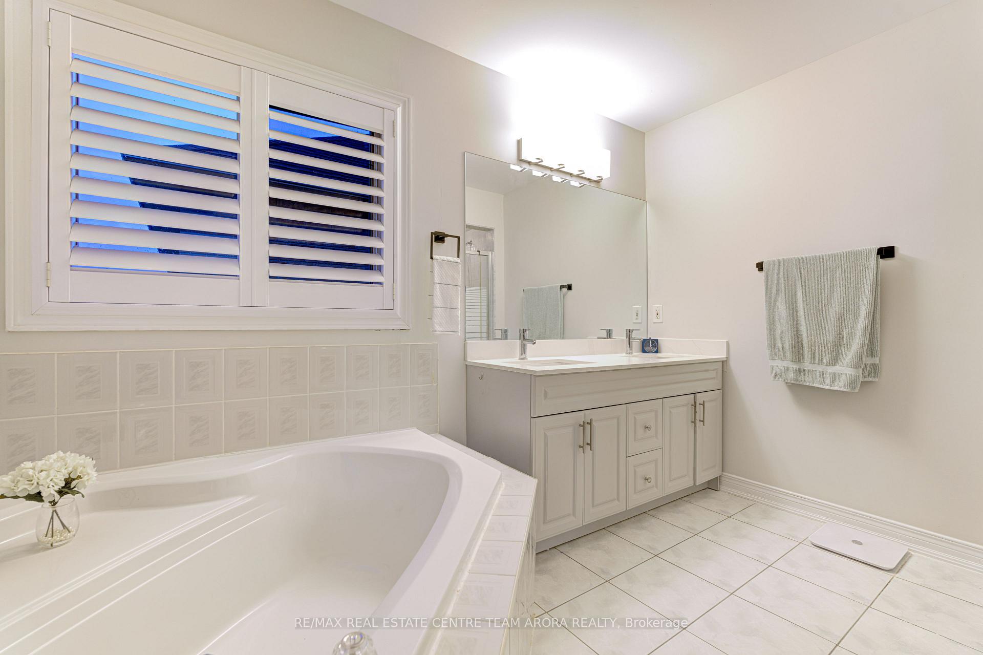 6937 Amour Terr, Mississauga, ON L5W1G5 | 4 Bedroom 4 Bathroom Detached House | Image 23