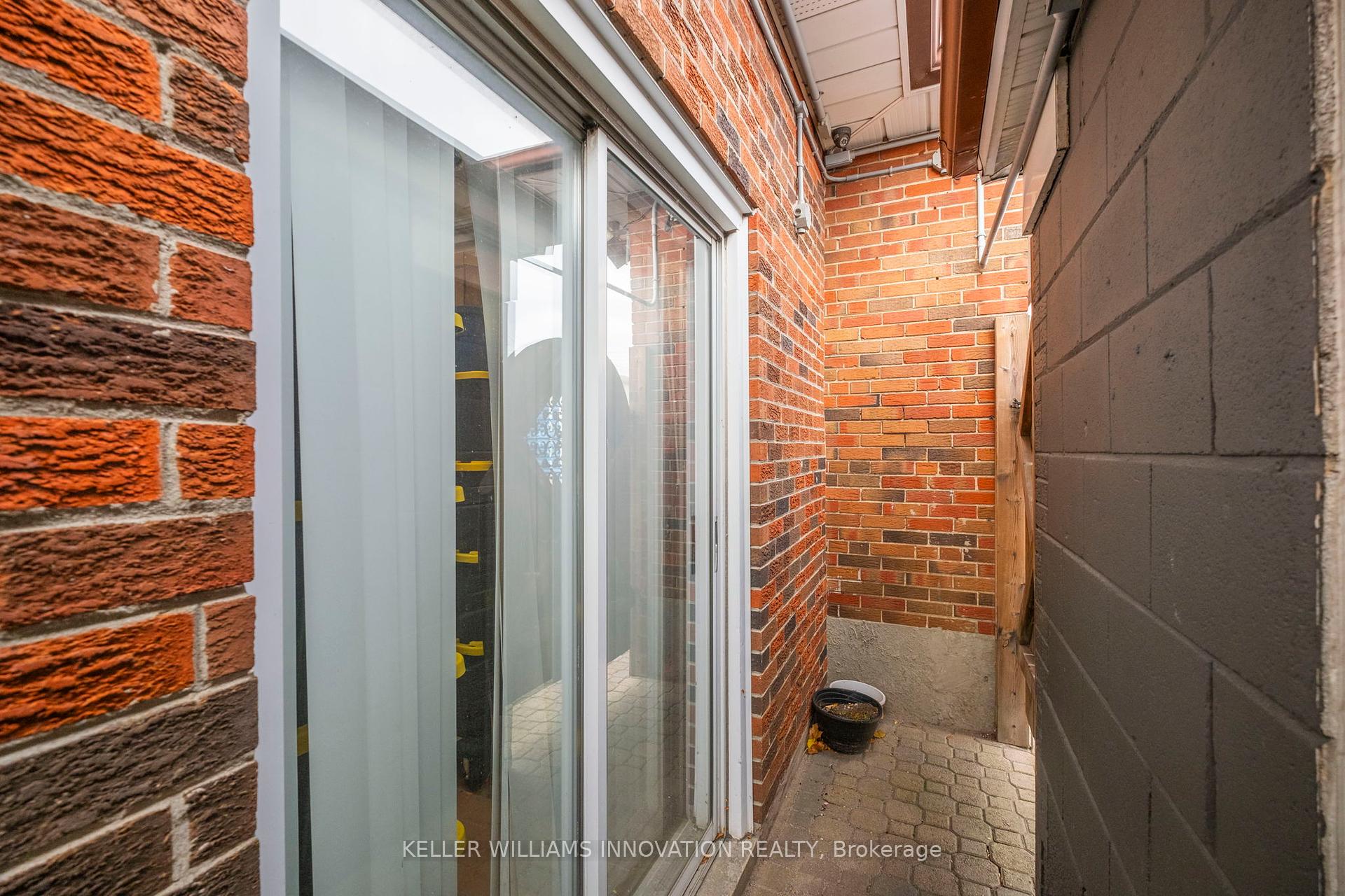 15 Rosewood Ave, Toronto, ON M8Z1X5 | 3 Bedroom 2 Bathroom Detached House | Image 30