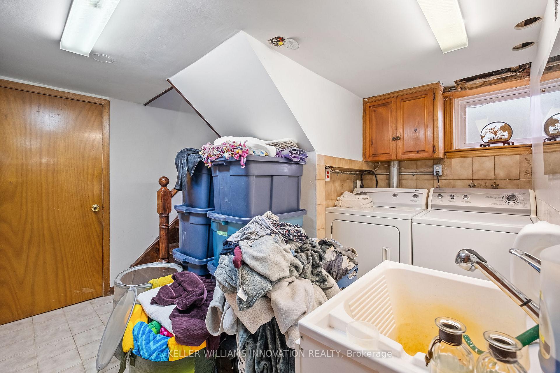 15 Rosewood Ave, Toronto, ON M8Z1X5 | 3 Bedroom 2 Bathroom Detached House | Image 9