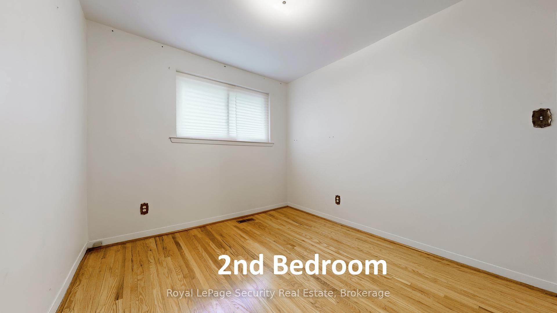 59 Roseglen Cres, Toronto, ON M3N1G7 | 4 Bedroom 2 Bathroom Detached House | Image 20