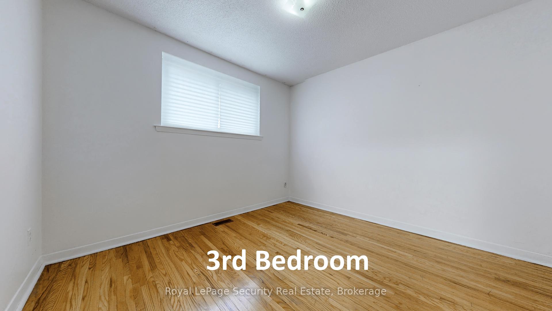 59 Roseglen Cres, Toronto, ON M3N1G7 | 4 Bedroom 2 Bathroom Detached House | Image 23