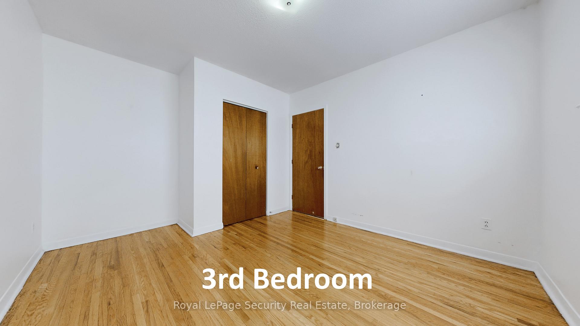 59 Roseglen Cres, Toronto, ON M3N1G7 | 4 Bedroom 2 Bathroom Detached House | Image 24