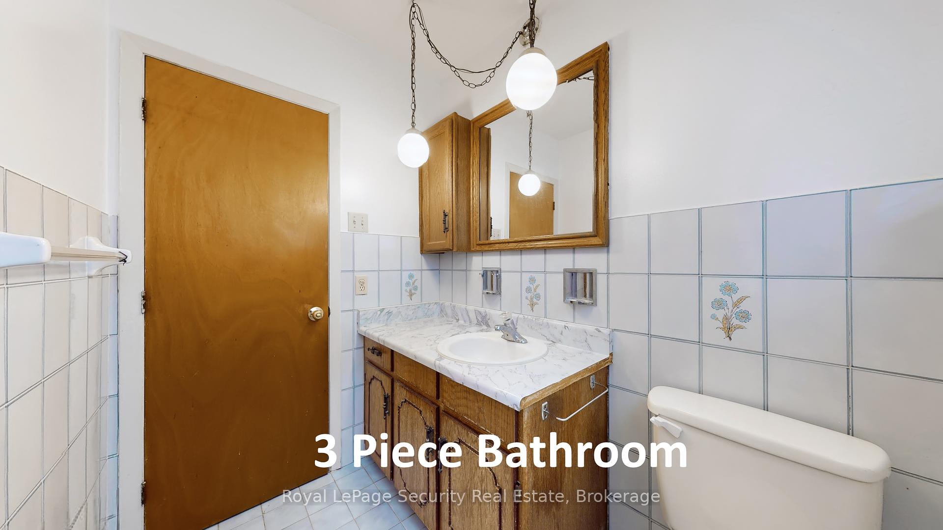 59 Roseglen Cres, Toronto, ON M3N1G7 | 4 Bedroom 2 Bathroom Detached House | Image 28