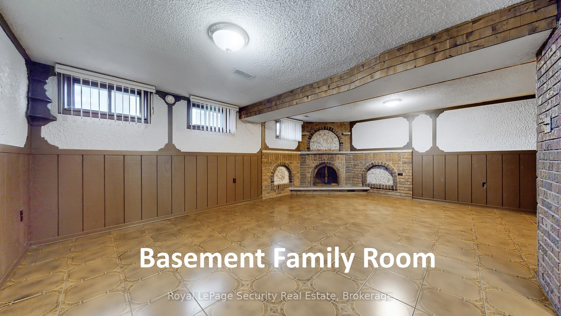 59 Roseglen Cres, Toronto, ON M3N1G7 | 4 Bedroom 2 Bathroom Detached House | Image 29