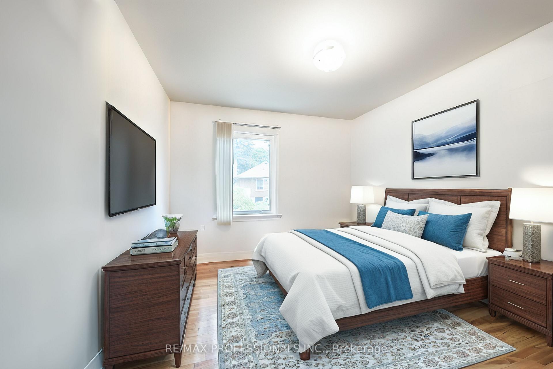 312 Dalesford Rd, Toronto, ON M8Y1G7 | 3 Bedroom 2 Bathroom Detached House | Image 17