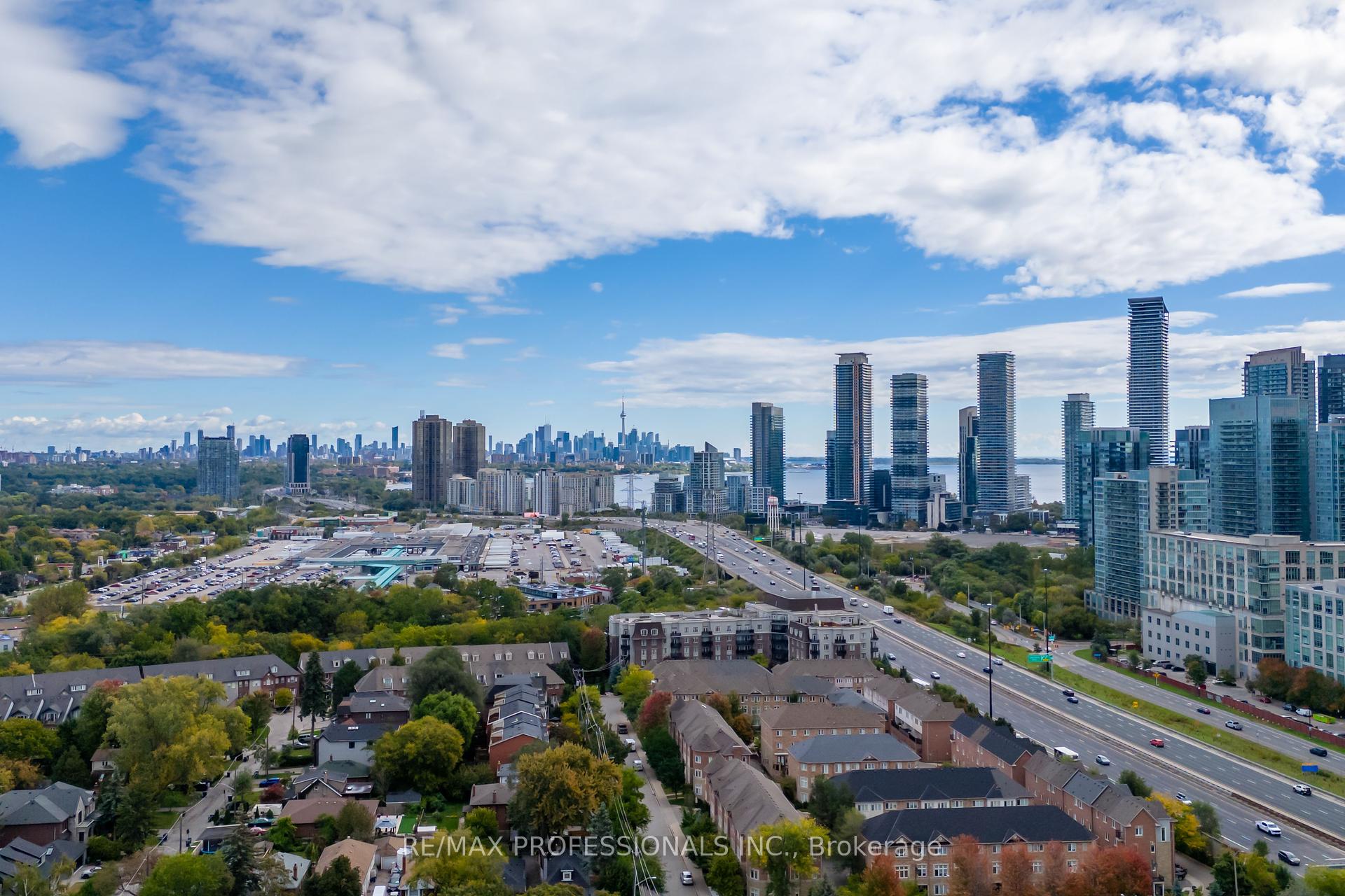 312 Dalesford Rd, Toronto, ON M8Y1G7 | 3 Bedroom 2 Bathroom Detached House | Image 24