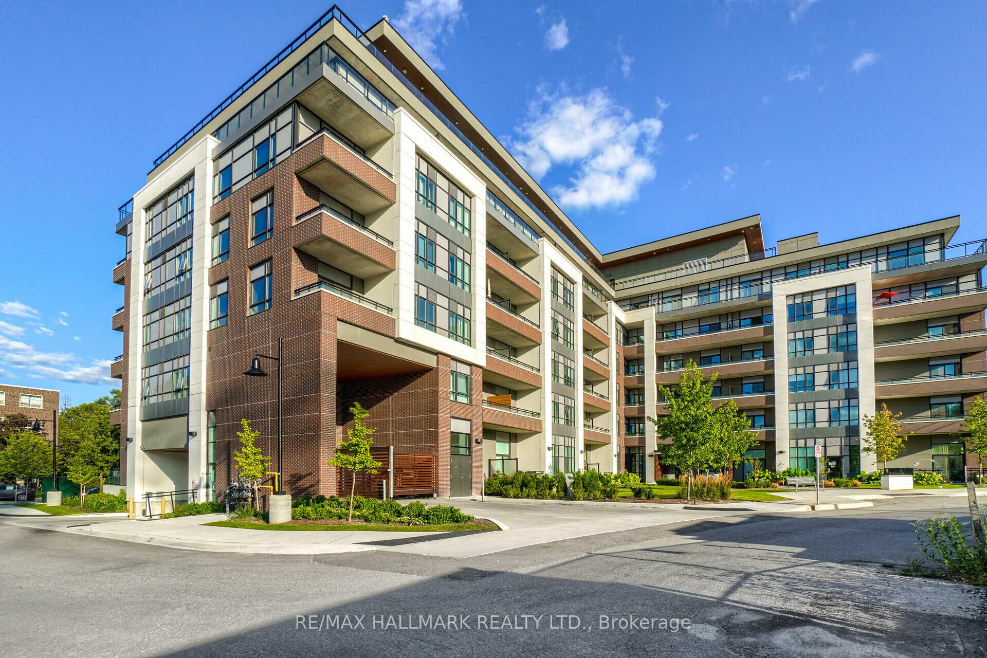 #502 - 1 Neighbourhood Lane, Toronto, ON M8Y0C2 | 1 Bedroom 1 Bathroom Condo Apt | Image 1