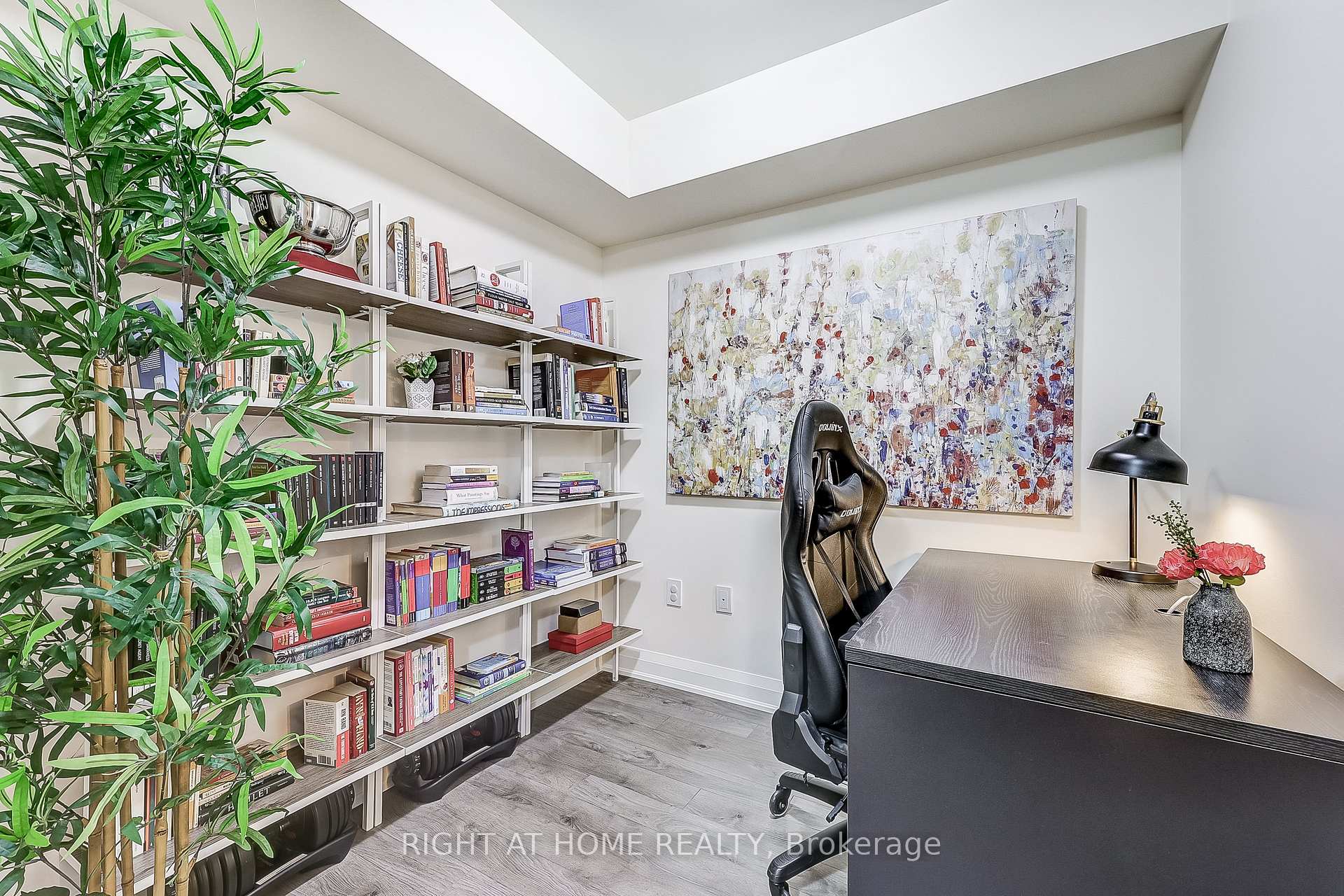 #520 - 3091 Dufferin St, Toronto, ON M6A0C4 | 1 Bedroom 1 Bathroom Condo Apt | Image 10