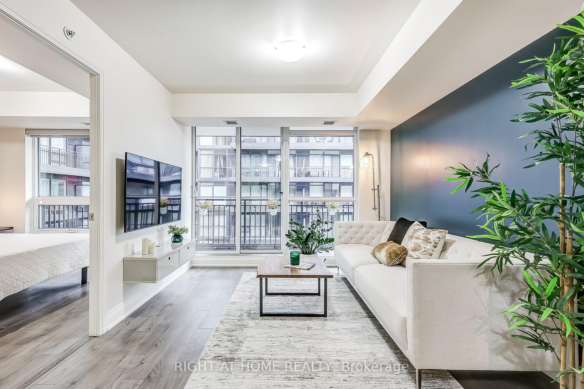 #520 - 3091 Dufferin St, Toronto, ON M6A0C4 | 1 Bedroom 1 Bathroom Condo Apt | Image 5