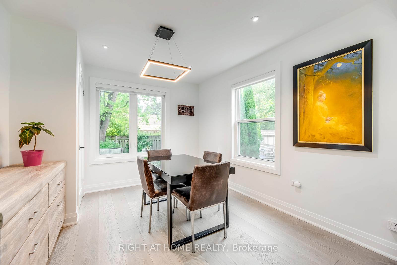 5 Saunders Cres, Toronto, ON M8Y2P7 | 3 Bedroom 4 Bathroom Detached House | Image 13