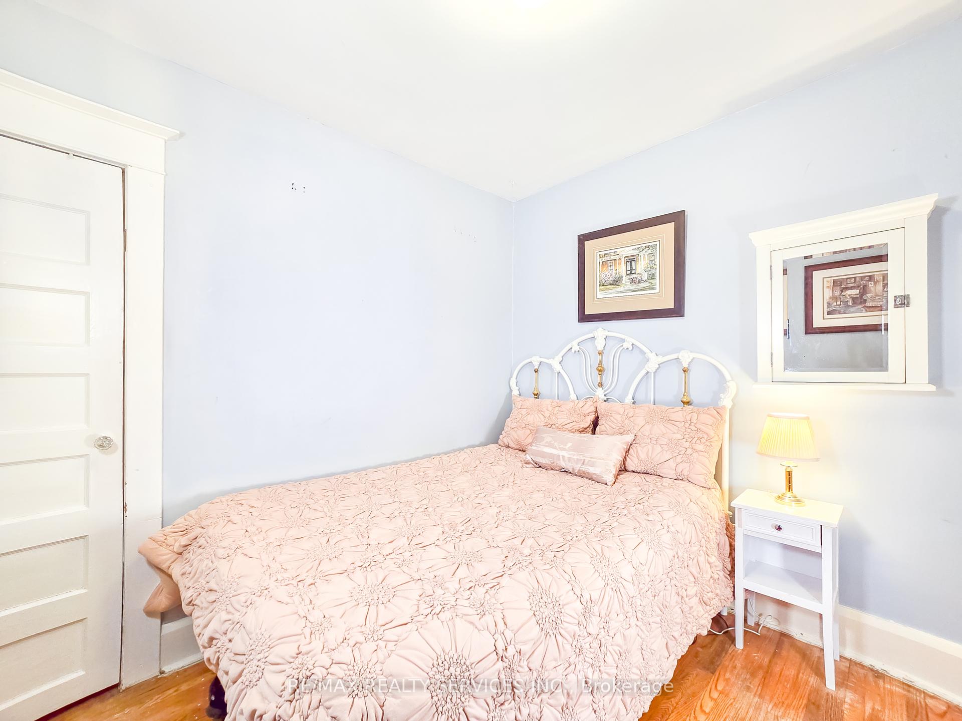 36 Seventh St, Toronto, ON M8V3B2 | 2 Bedroom 1 Bathroom Detached House | Image 21
