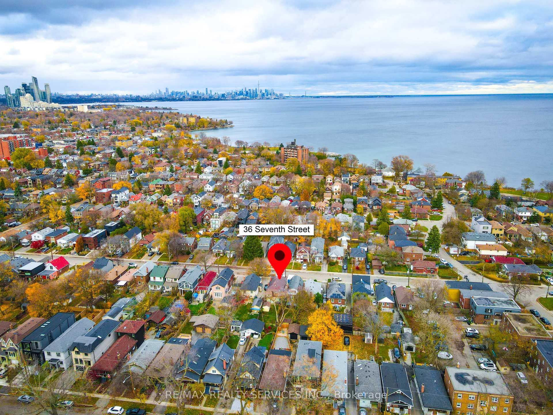 36 Seventh St, Toronto, ON M8V3B2 | 2 Bedroom 1 Bathroom Detached House | Image 3