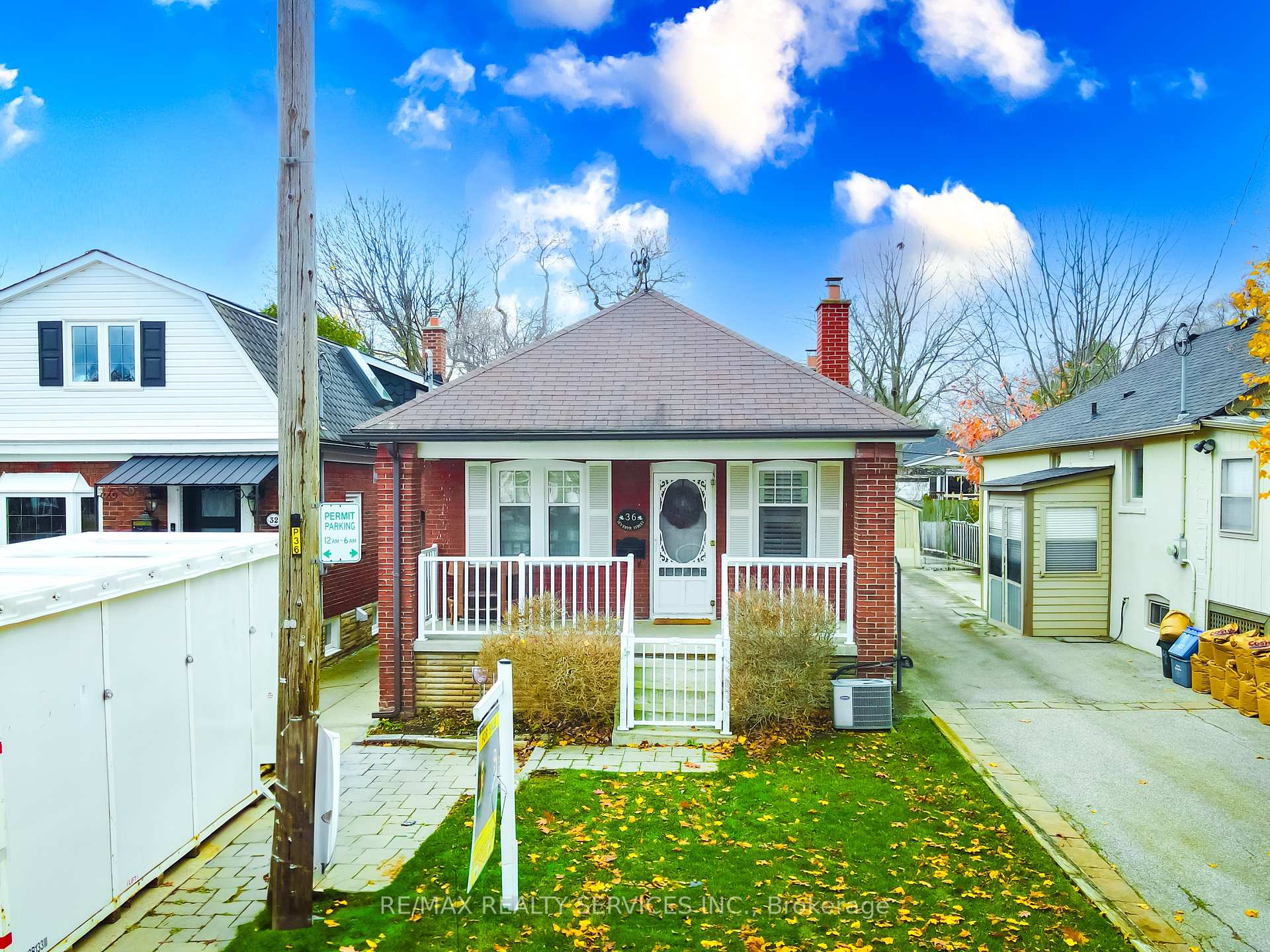 36 Seventh St, Toronto, ON M8V3B2 | 2 Bedroom 1 Bathroom Detached House | Image 5