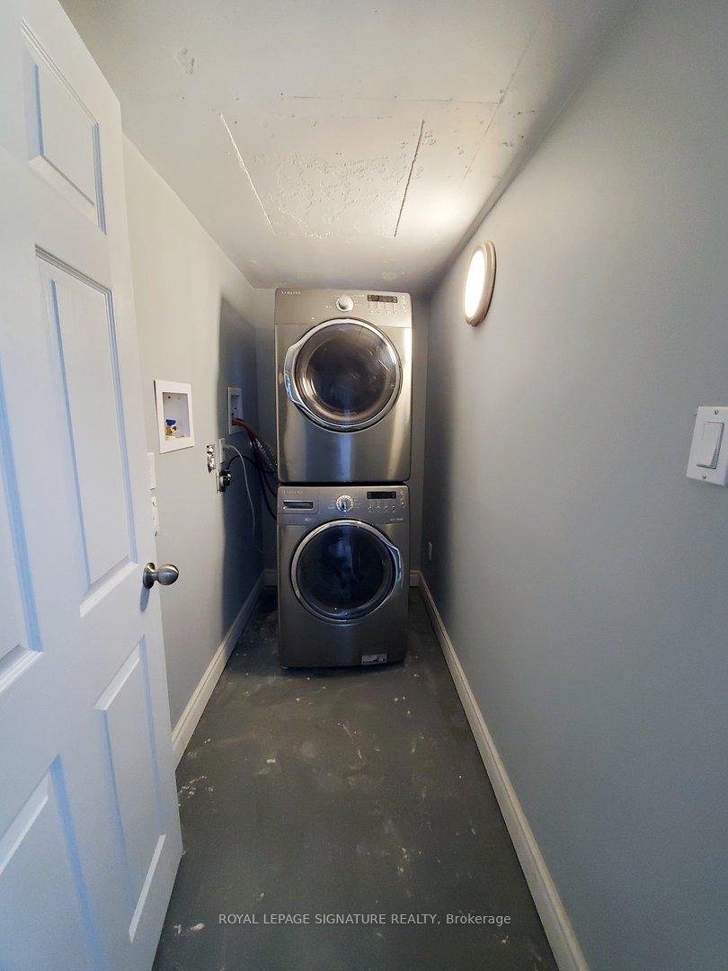 418 Margueretta St, Toronto, ON M6H3S5 | 6 Bedroom 4 Bathroom Detached House | Image 23