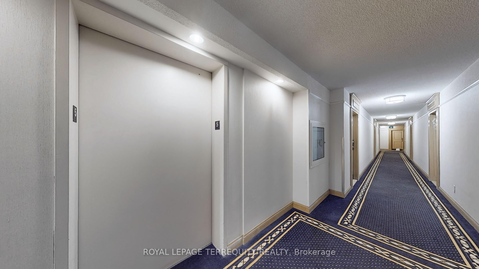 #511 - 20 Southport St, Toronto, ON M6S4Y8 | 1 Bedroom 1 Bathroom Condo Apt | Image 19