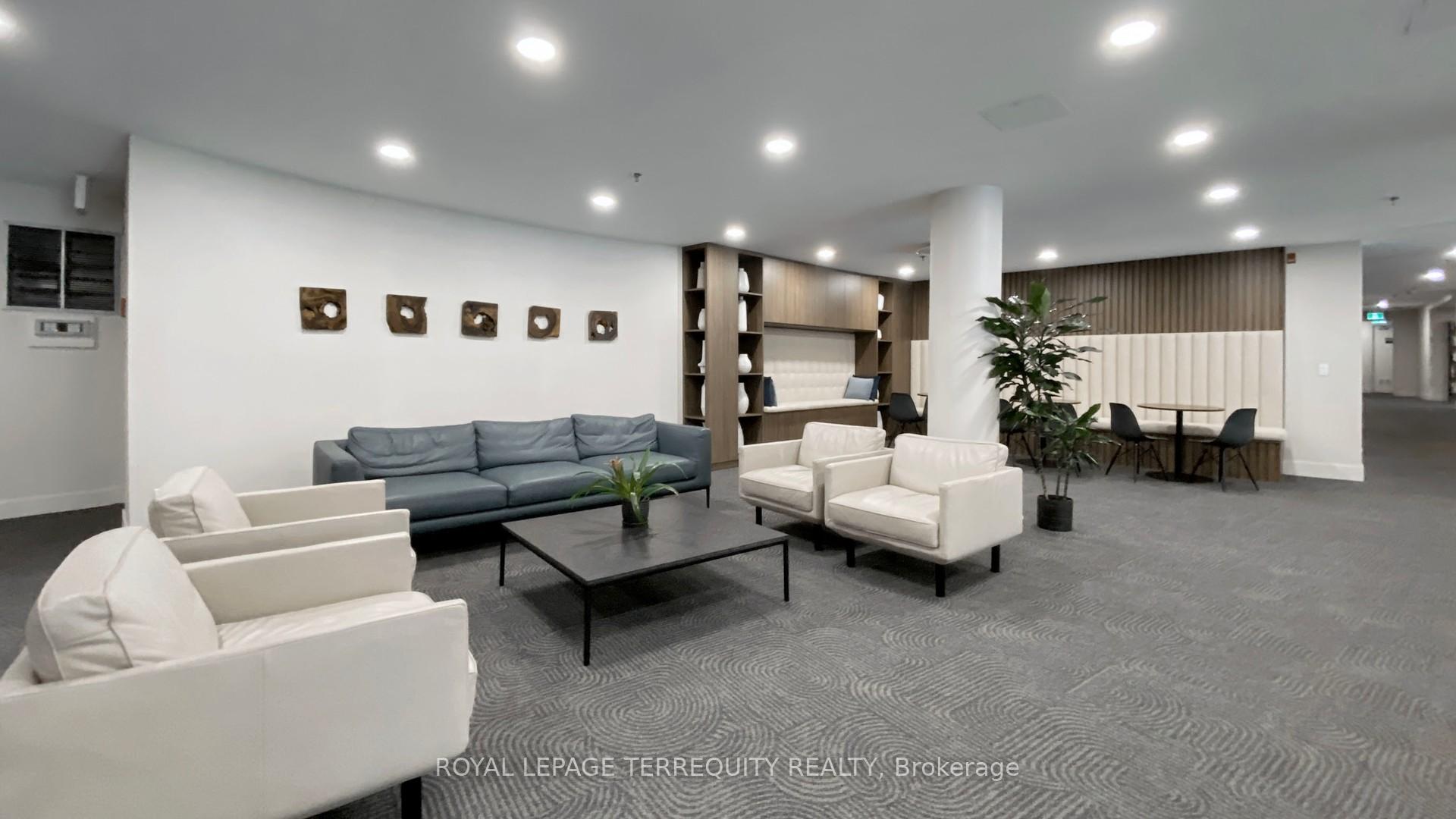 #511 - 20 Southport St, Toronto, ON M6S4Y8 | 1 Bedroom 1 Bathroom Condo Apt | Image 21