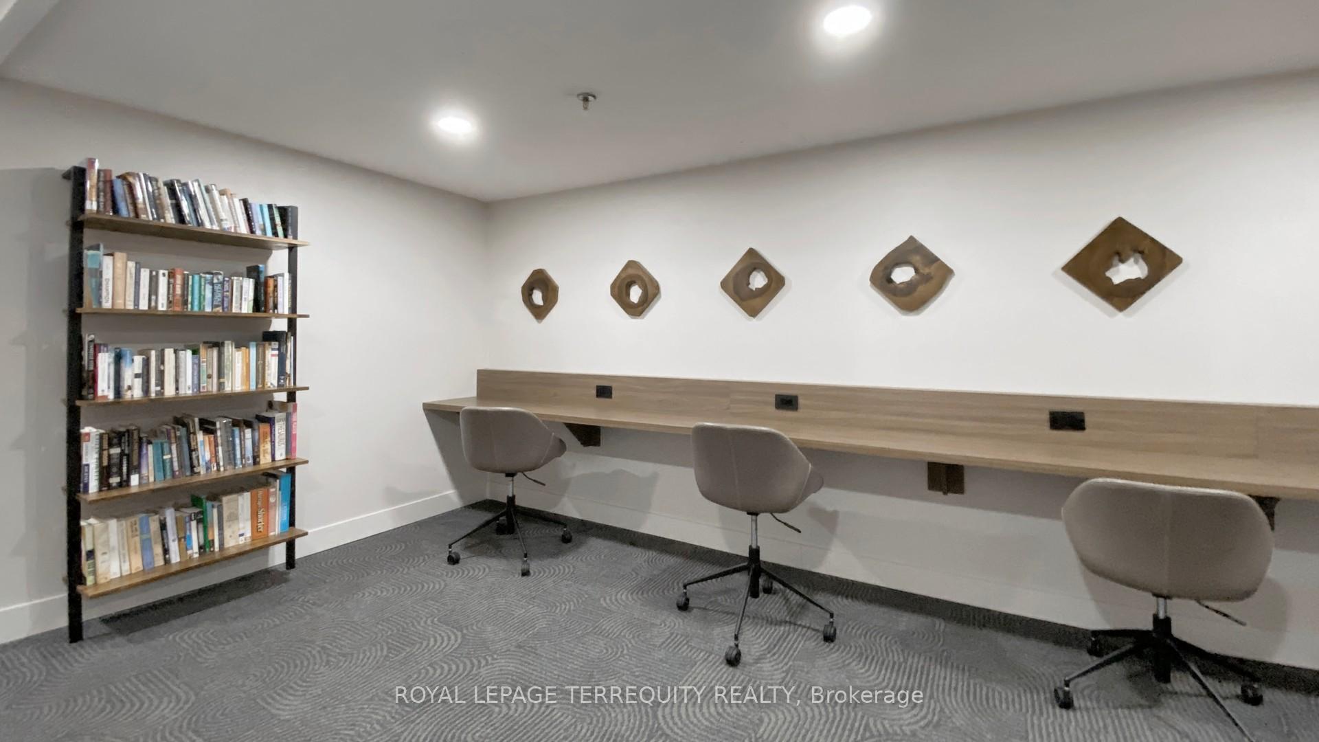 #511 - 20 Southport St, Toronto, ON M6S4Y8 | 1 Bedroom 1 Bathroom Condo Apt | Image 22