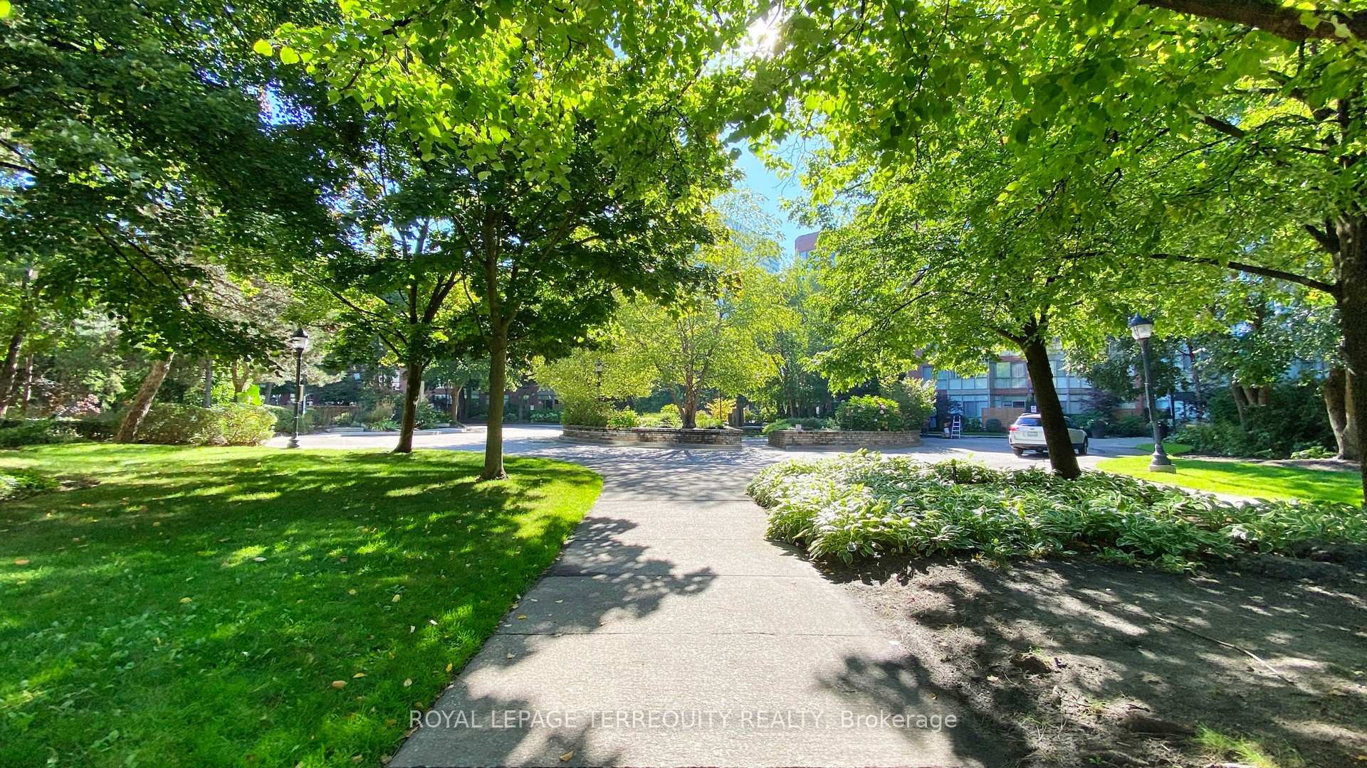 #511 - 20 Southport St, Toronto, ON M6S4Y8 | 1 Bedroom 1 Bathroom Condo Apt | Image 30