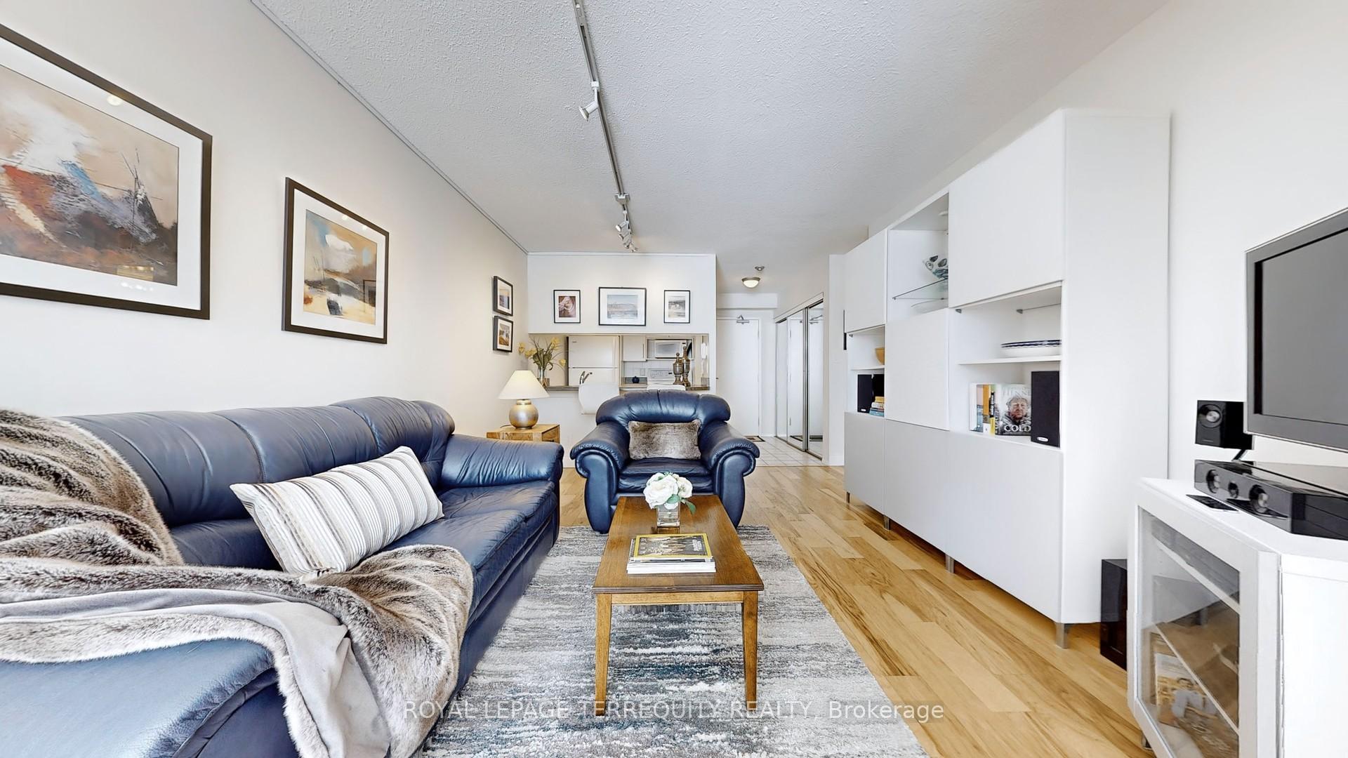 #511 - 20 Southport St, Toronto, ON M6S4Y8 | 1 Bedroom 1 Bathroom Condo Apt | Image 8