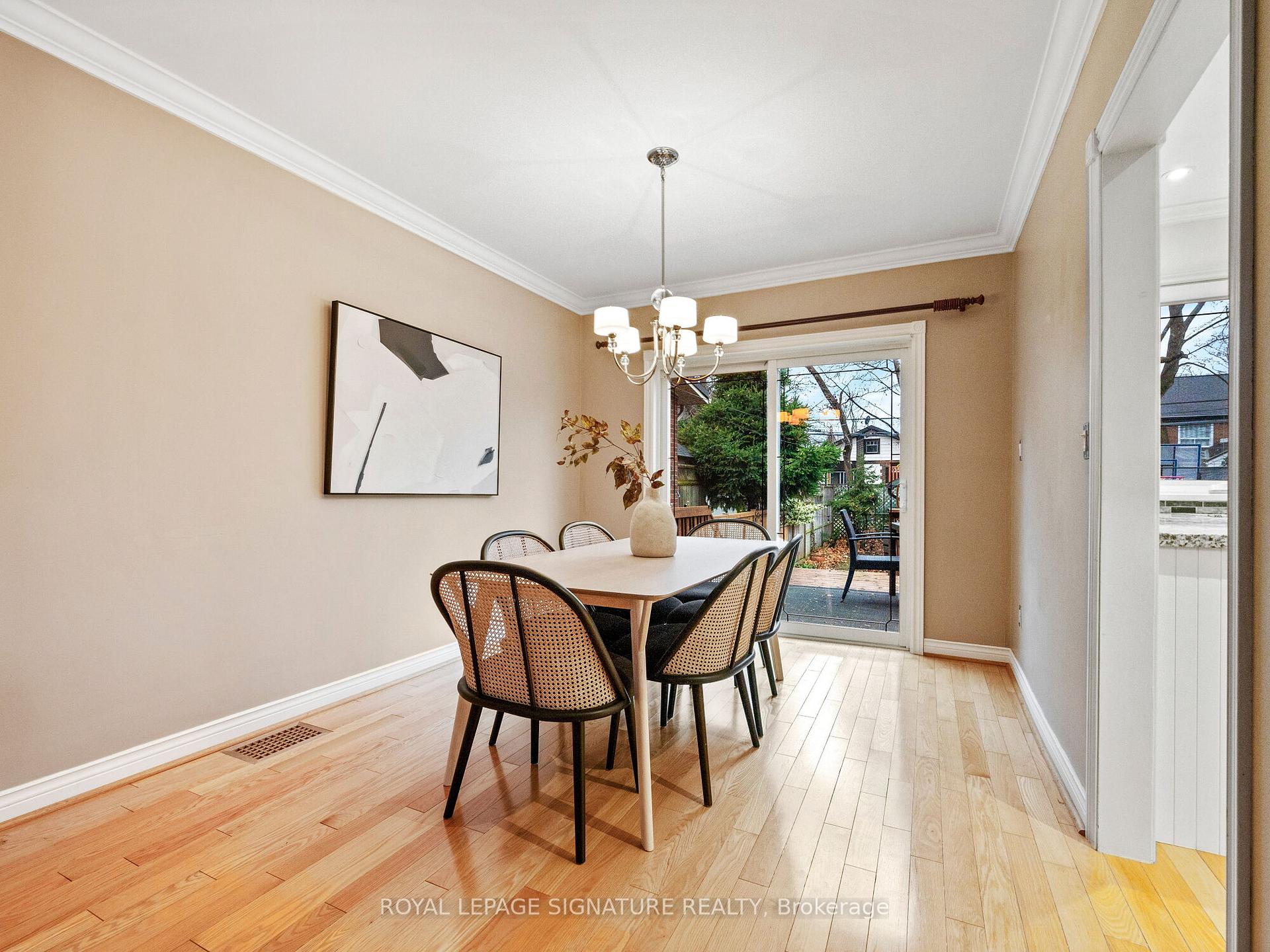 914 Royal York Rd, Toronto, ON M8Y2V7 | 3 Bedroom 2 Bathroom Detached House | Image 11