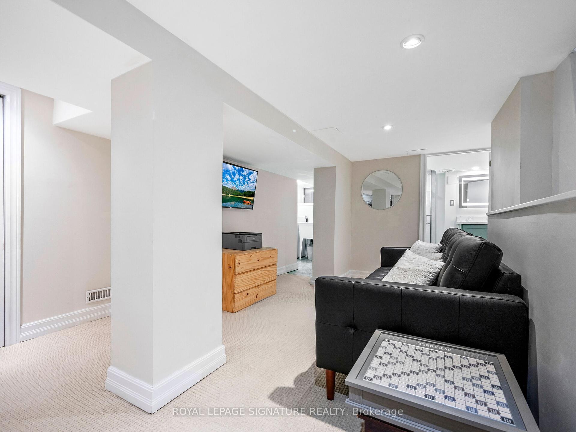 914 Royal York Rd, Toronto, ON M8Y2V7 | 3 Bedroom 2 Bathroom Detached House | Image 25