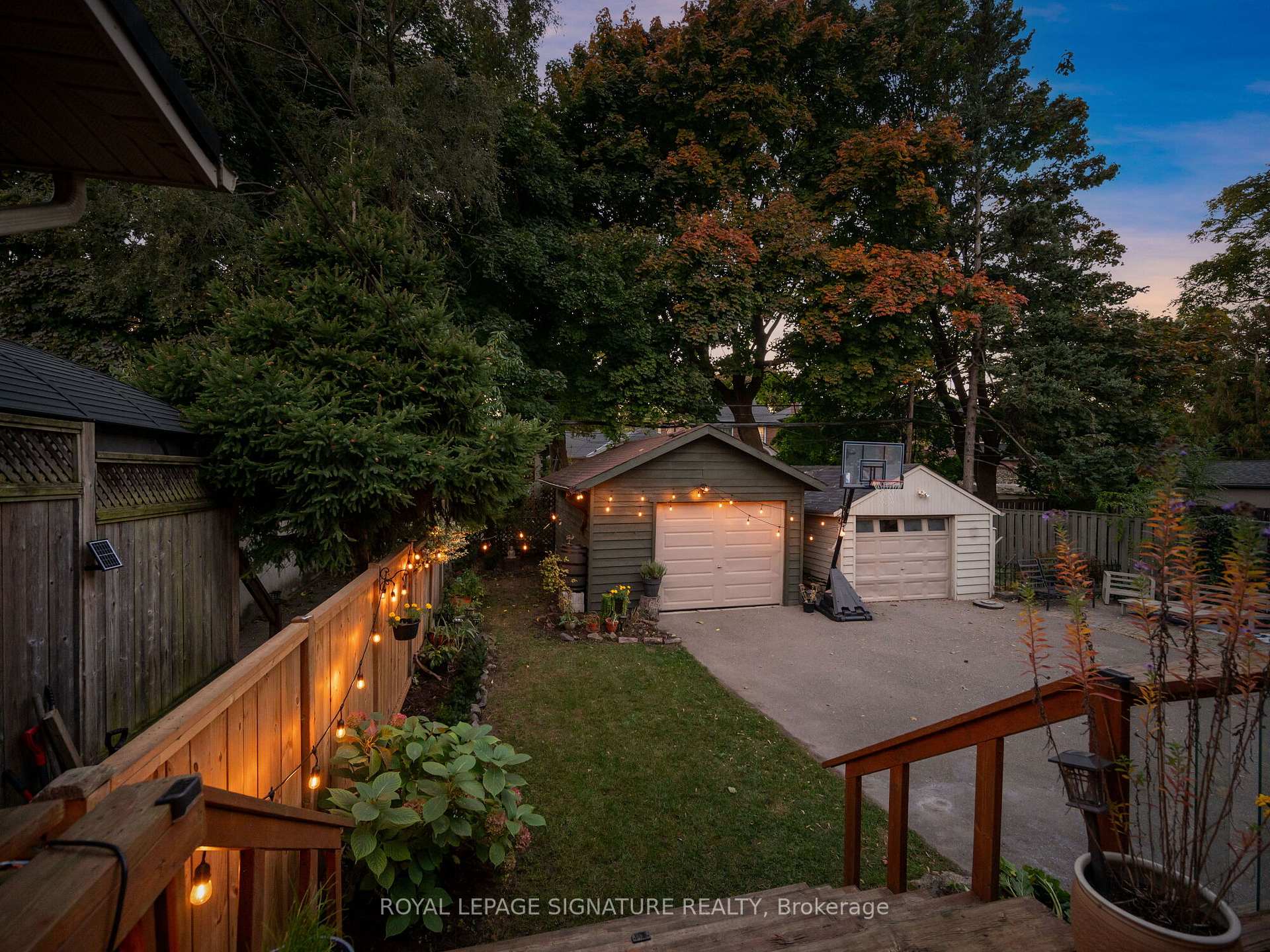 914 Royal York Rd, Toronto, ON M8Y2V7 | 3 Bedroom 2 Bathroom Detached House | Image 33