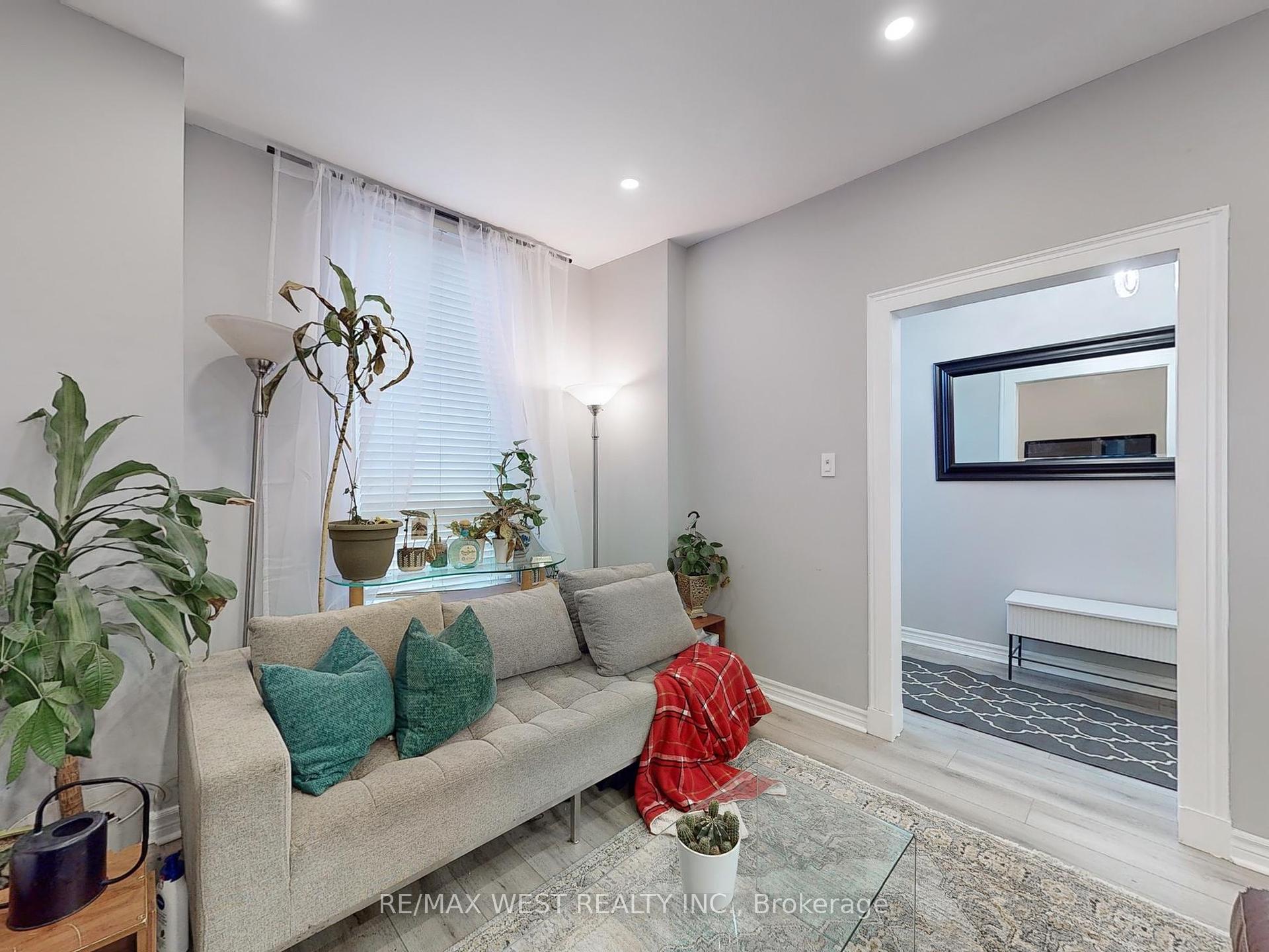 47 Lindner St, Toronto, ON M6N1B3 | 3 Bedroom 2 Bathroom Semi-Detached House | Image 5