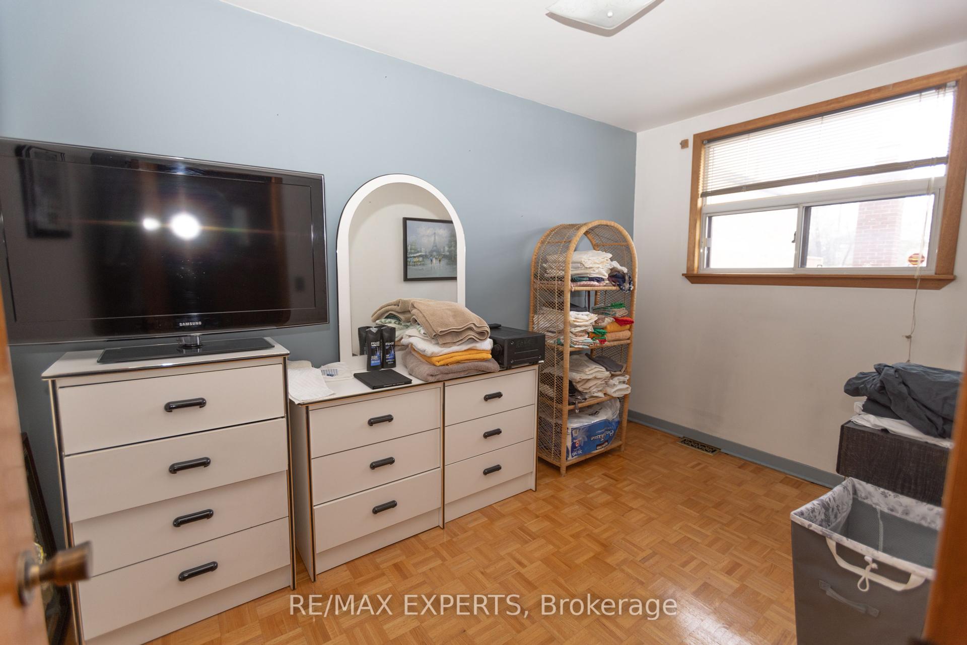 264 Nairn Ave, Toronto, ON M6E4H6 | 3 Bedroom 2 Bathroom Detached House | Image 13