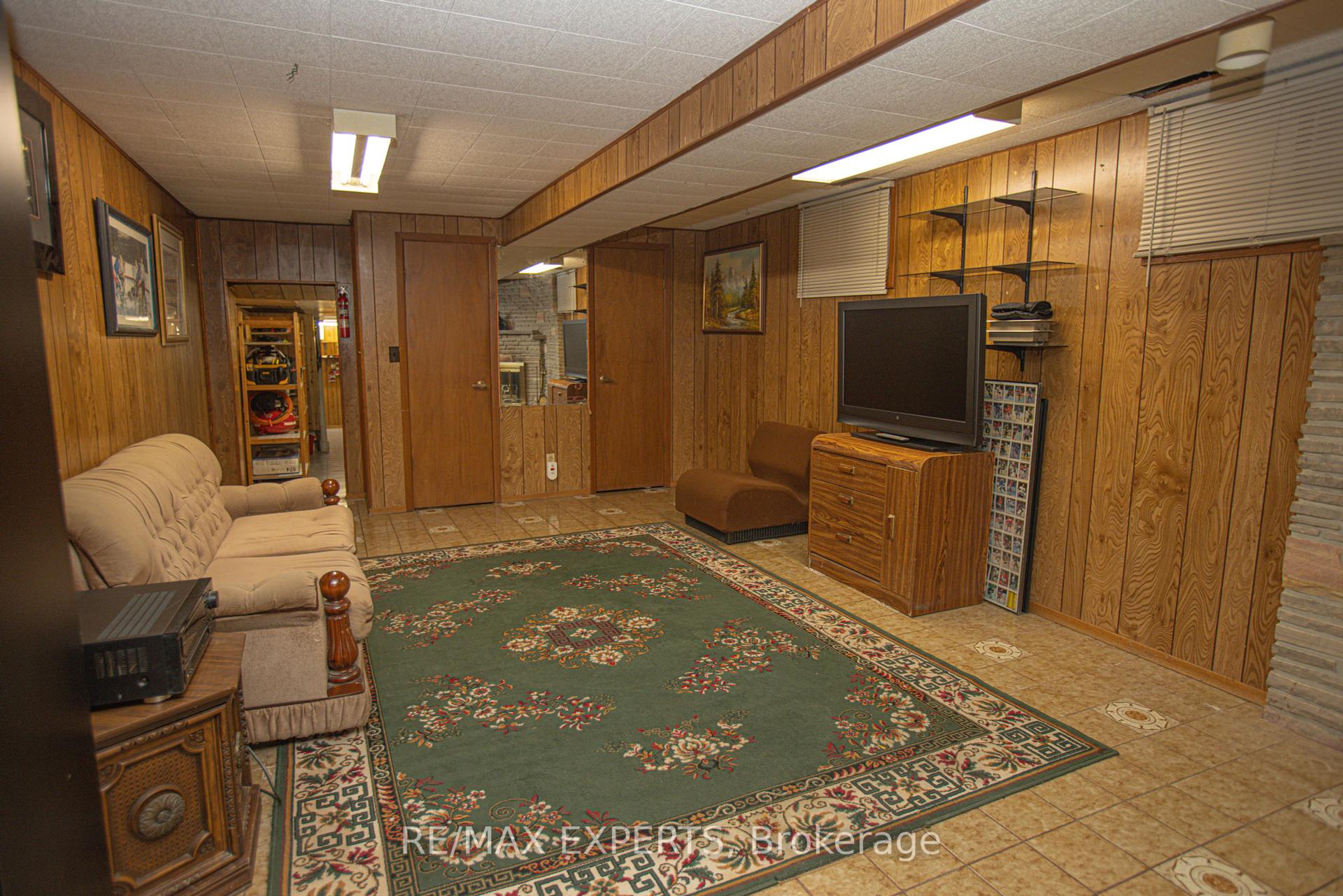 264 Nairn Ave, Toronto, ON M6E4H6 | 3 Bedroom 2 Bathroom Detached House | Image 20