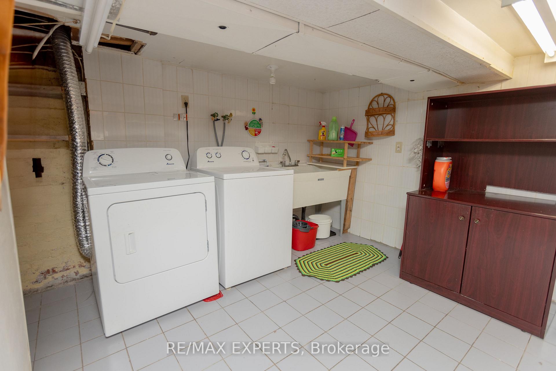 264 Nairn Ave, Toronto, ON M6E4H6 | 3 Bedroom 2 Bathroom Detached House | Image 21