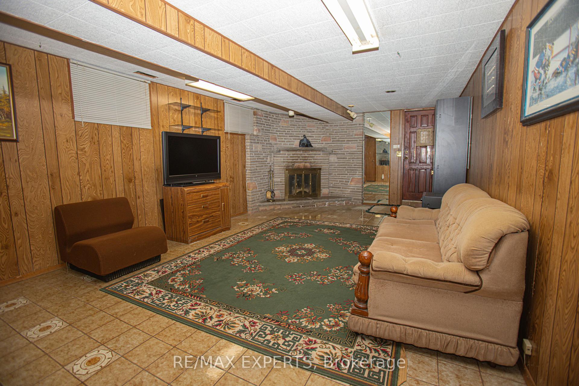 264 Nairn Ave, Toronto, ON M6E4H6 | 3 Bedroom 2 Bathroom Detached House | Image 22