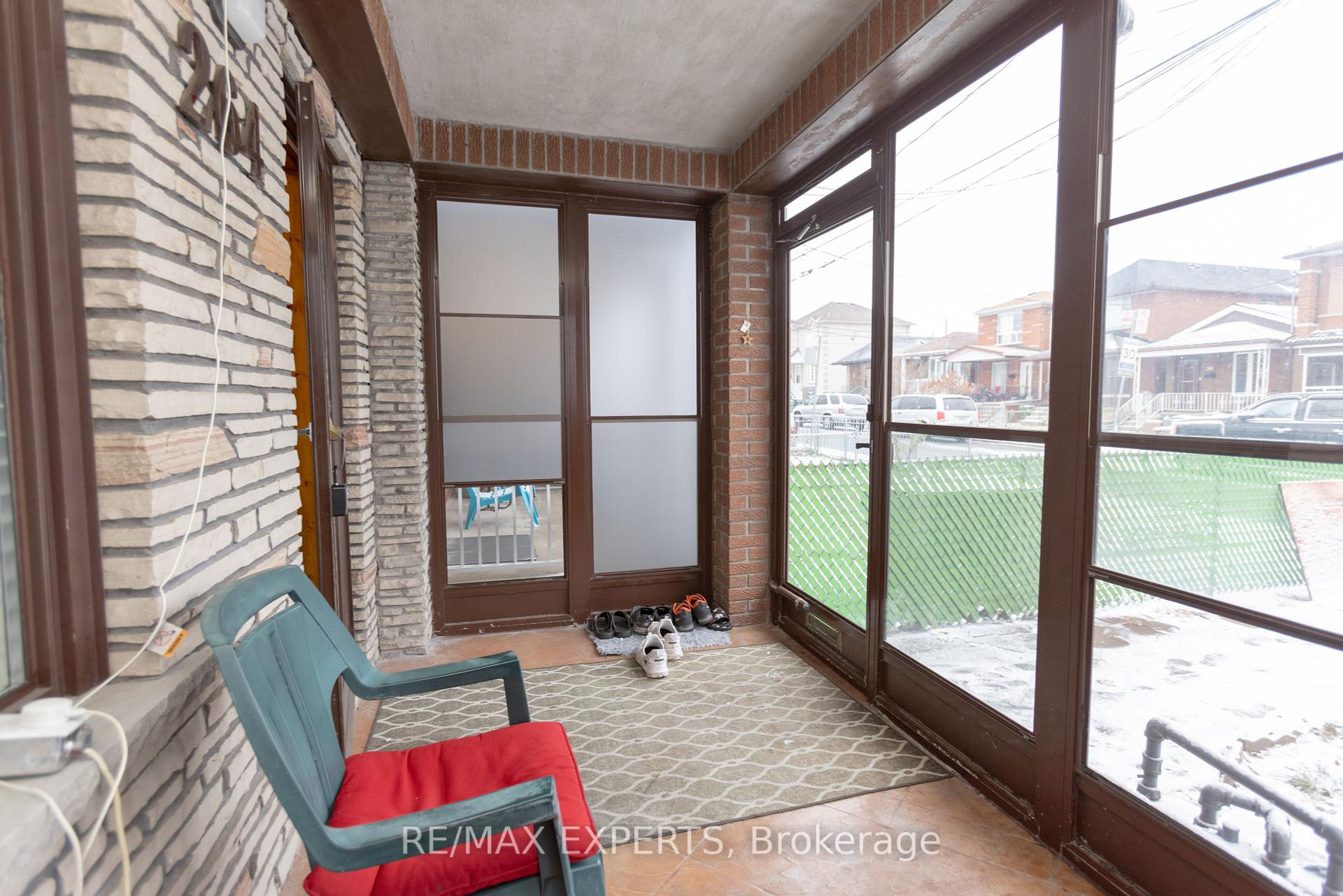 264 Nairn Ave, Toronto, ON M6E4H6 | 3 Bedroom 2 Bathroom Detached House | Image 27