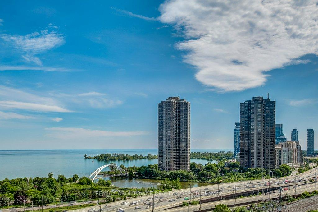 #1508 - 105 The Queens Way, Toronto, ON M6S5B5 | 1 Bedroom 1 Bathroom Condo Apt | Image 12